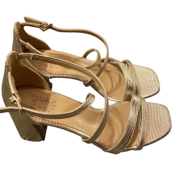Naturalizer Gold Strappy Block Heel Sandals - Women's Size 9 - Great Condition - Picture 1 of 4